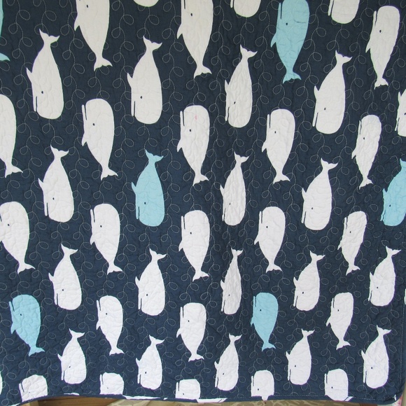 Quilted Whale Blanket Bedspread Fabric Few Spots Full? - Picture 5 of 13